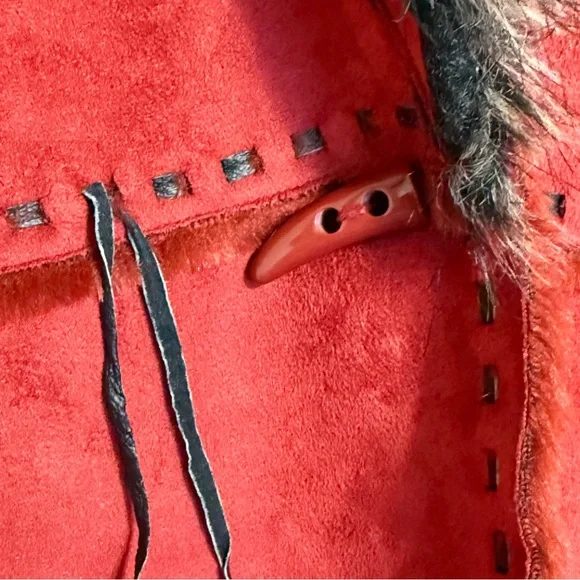 SOLD!! OFFERS INVALID! Regent Park Faux Suede Coat with Faux Fur Collar Size M - Picture 14 of 15